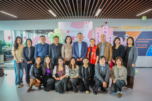 向光而行绽青春 砥砺奋进新征程  --bevictor伟德官网集团开展庆“三八”创意手工DIY活动