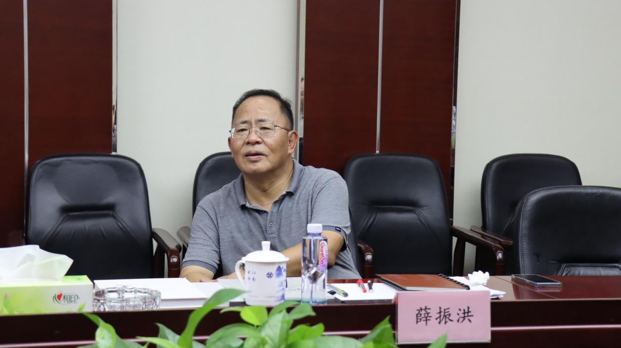 国兴资源公司党委书记、董事长李连庆到bevictor伟德官网集团调研指导事情